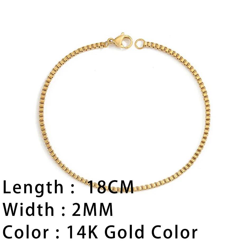  Discover timeless snake chain bracelets designed for women, featuring a trendy gold-plated stainless steel Cuban chain bracelet. Perfect for gifting to stylish women who appreciate quality jewelry.