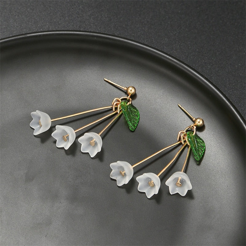 Korean White Acrylic Flower Handmade Earrings