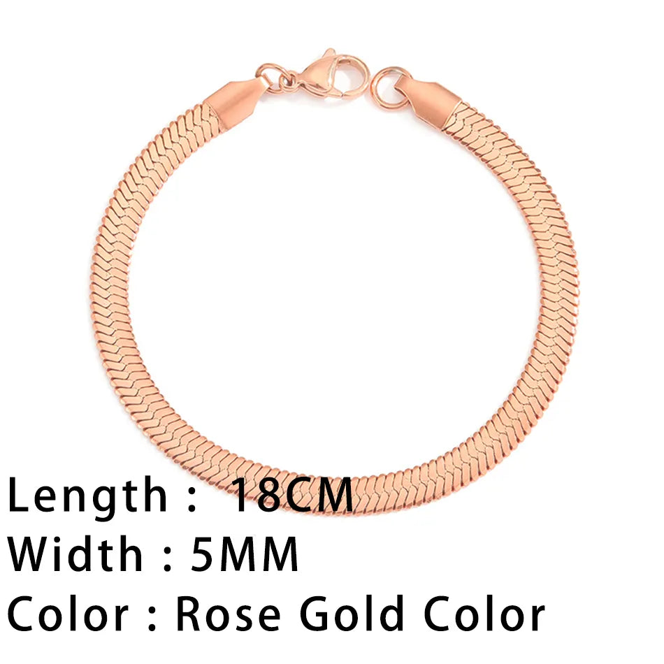  Discover timeless snake chain bracelets designed for women, featuring a trendy gold-plated stainless steel Cuban chain bracelet. Perfect for gifting to stylish women who appreciate quality jewelry.