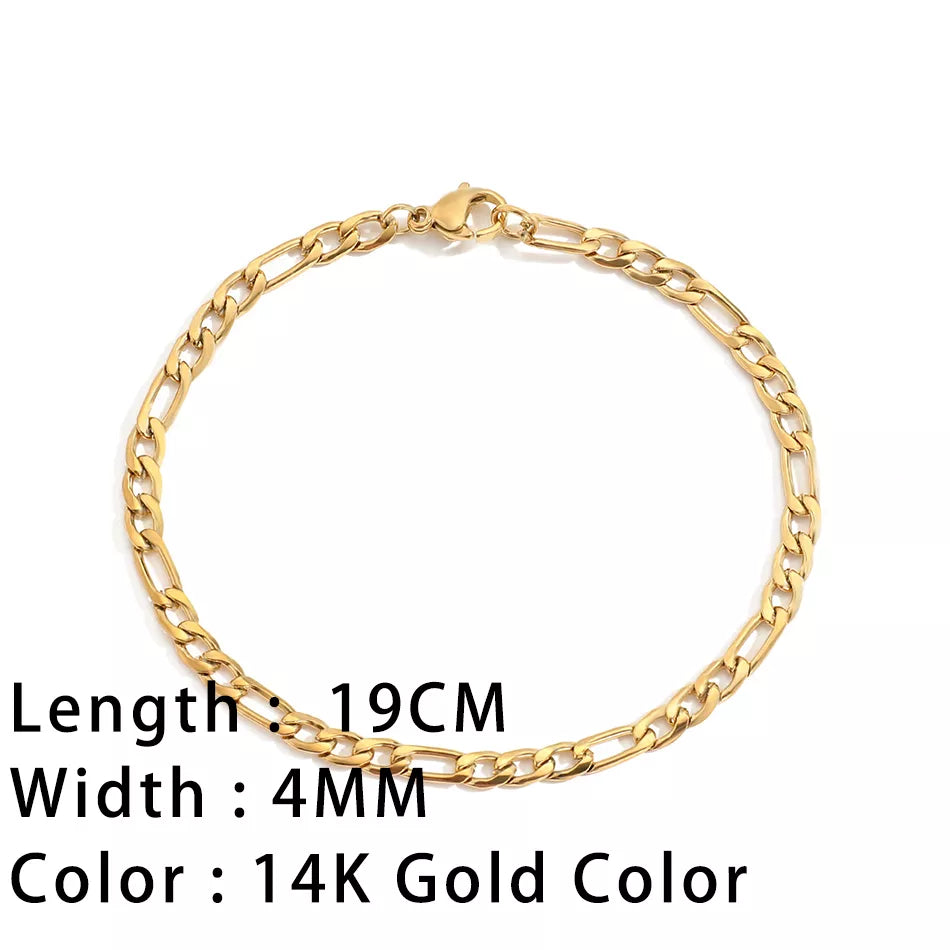  Discover timeless snake chain bracelets designed for women, featuring a trendy gold-plated stainless steel Cuban chain bracelet. Perfect for gifting to stylish women who appreciate quality jewelry.