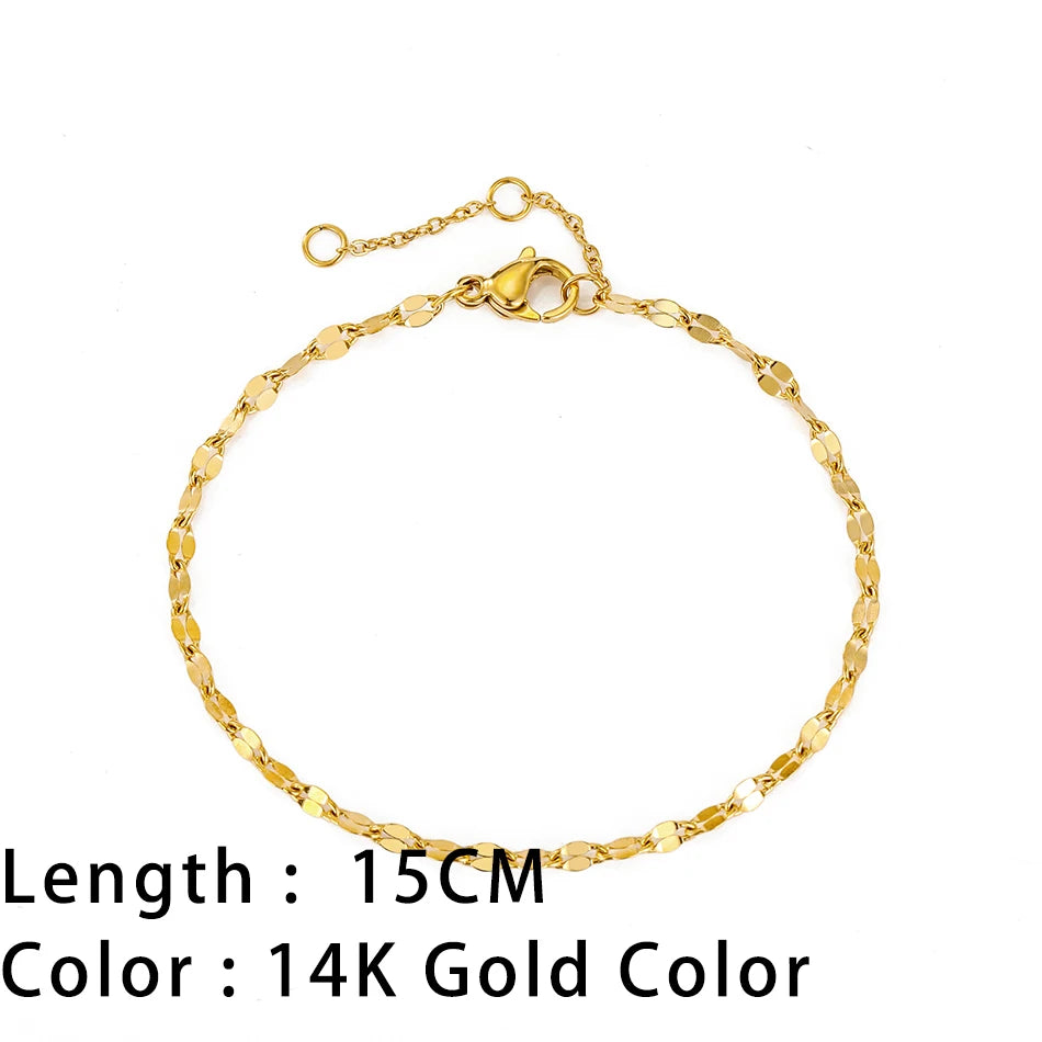  Discover timeless snake chain bracelets designed for women, featuring a trendy gold-plated stainless steel Cuban chain bracelet. Perfect for gifting to stylish women who appreciate quality jewelry.