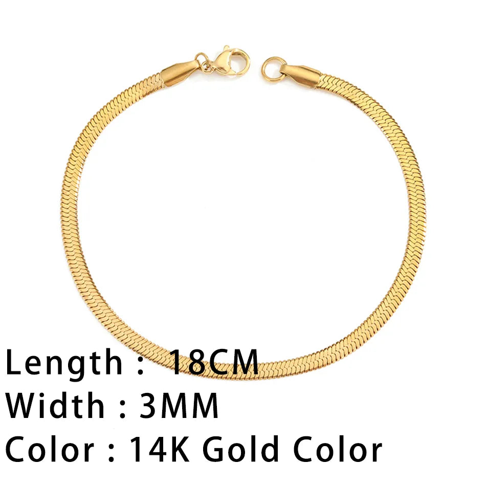 Discover timeless snake chain bracelets designed for women, featuring a trendy gold-plated stainless steel Cuban chain bracelet. Perfect for gifting to stylish women who appreciate quality jewelry.