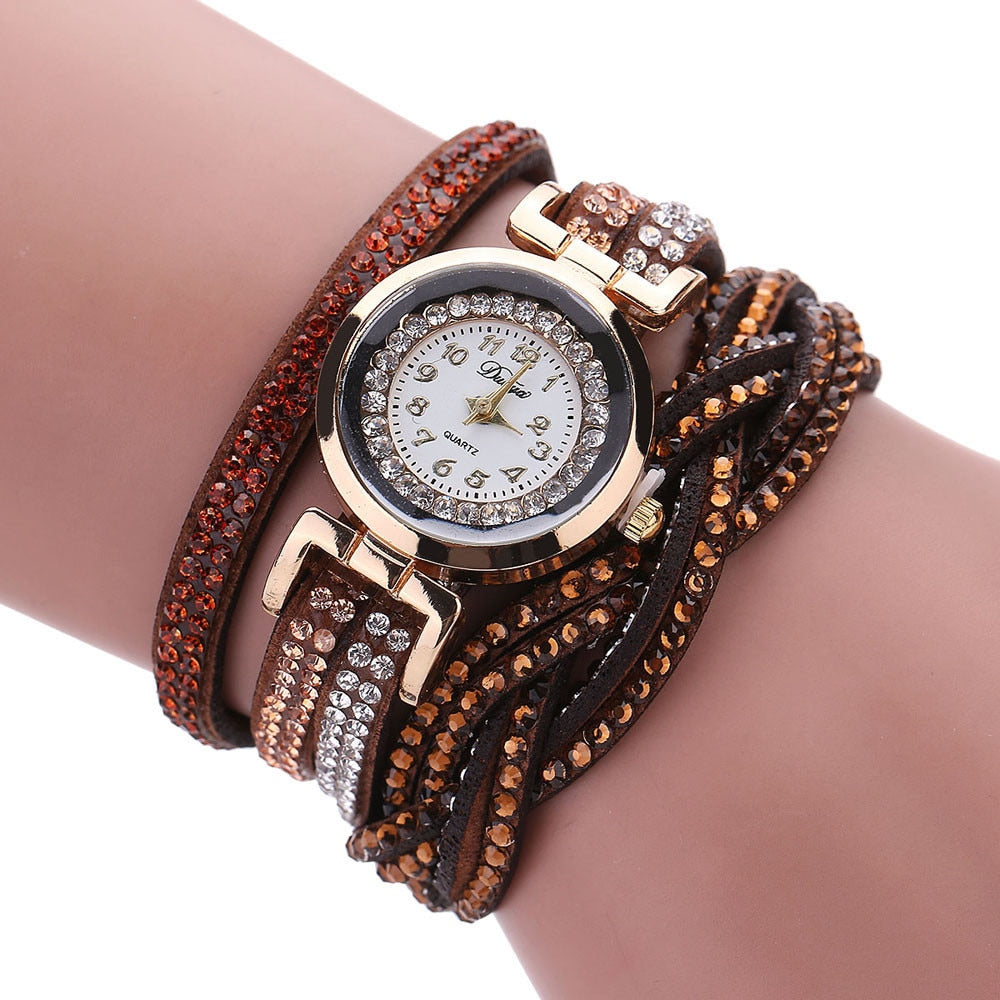 Stay polished and professional with whatever the occasion calls for. This Luxury Crystal Woman Gold Bracelet Quartz Watch features a chic design perfect for any ensemble.