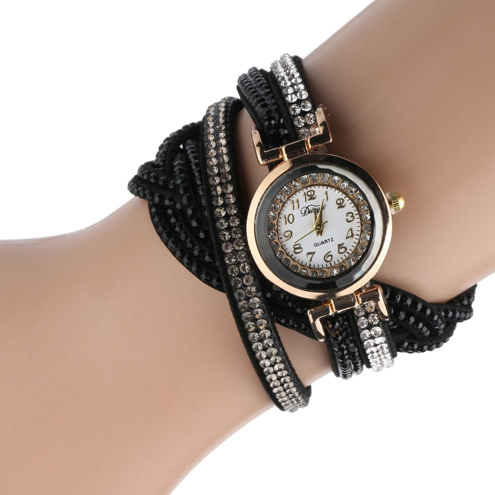 Stay polished and professional with whatever the occasion calls for. This Luxury Crystal Woman Gold Bracelet Quartz Watch features a chic design perfect for any ensemble.