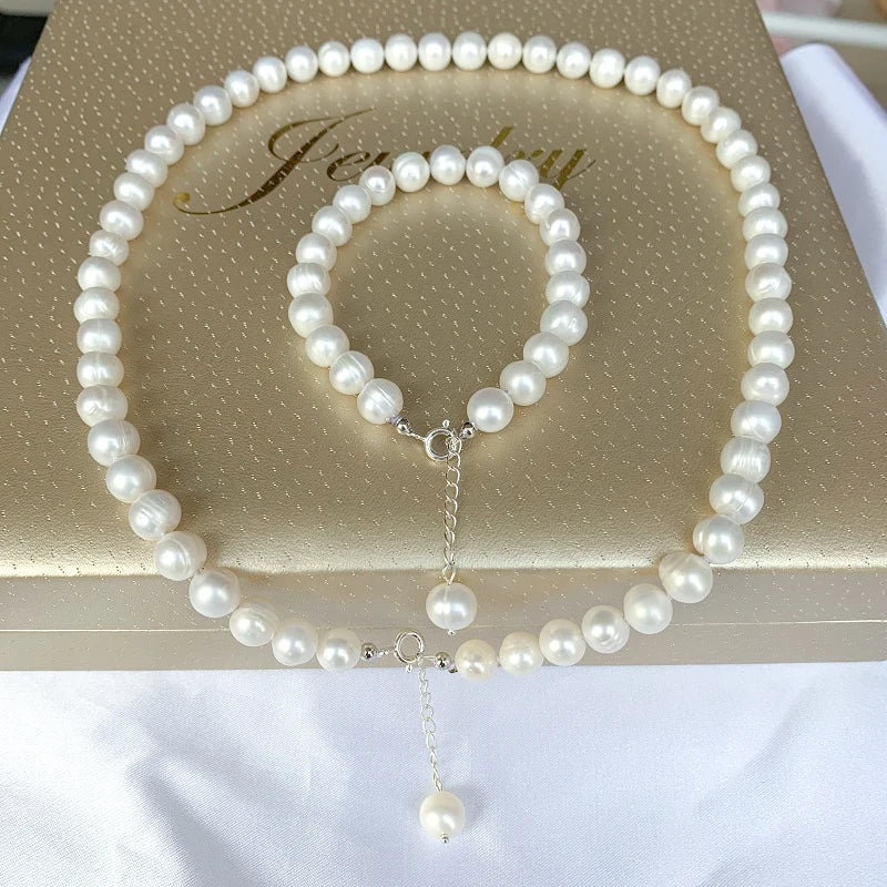 An exquisite collection of natural freshwater pearl jewelry sets made from 100% S925 silver. These sets include stunning pearl bracelets and necklaces, perfect for women who appreciate fashion and elegance. Whether it's for a wedding or anniversary, these jewelry sets make for a thoughtful and timeless gift.