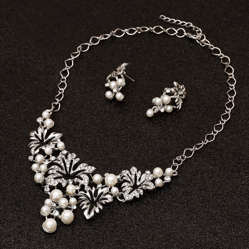 Elegant Pearl Bridal Jewelry Set