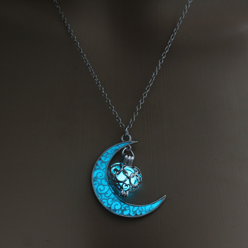 Shine Moon Luminous Stone Pendant Necklace