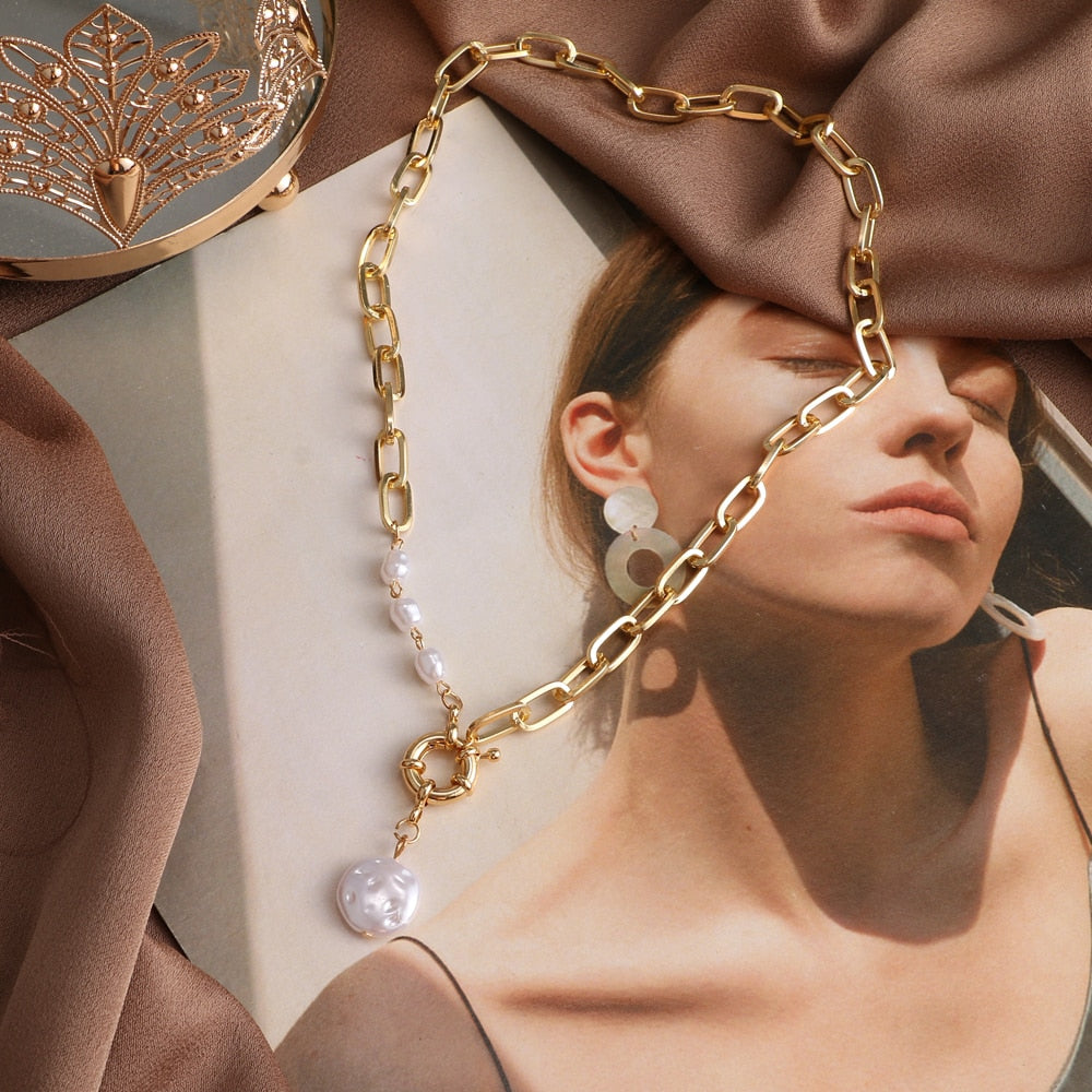 Magnificently crafted, this Round Choker Necklace is made from Alloy and Pearls. The perfect addition to any wardrobe, this Necklace adds an exquisite touch to any ensemble and is sure to make heads turn! Seize this beautiful item today to add a unique fashion statement to your look.