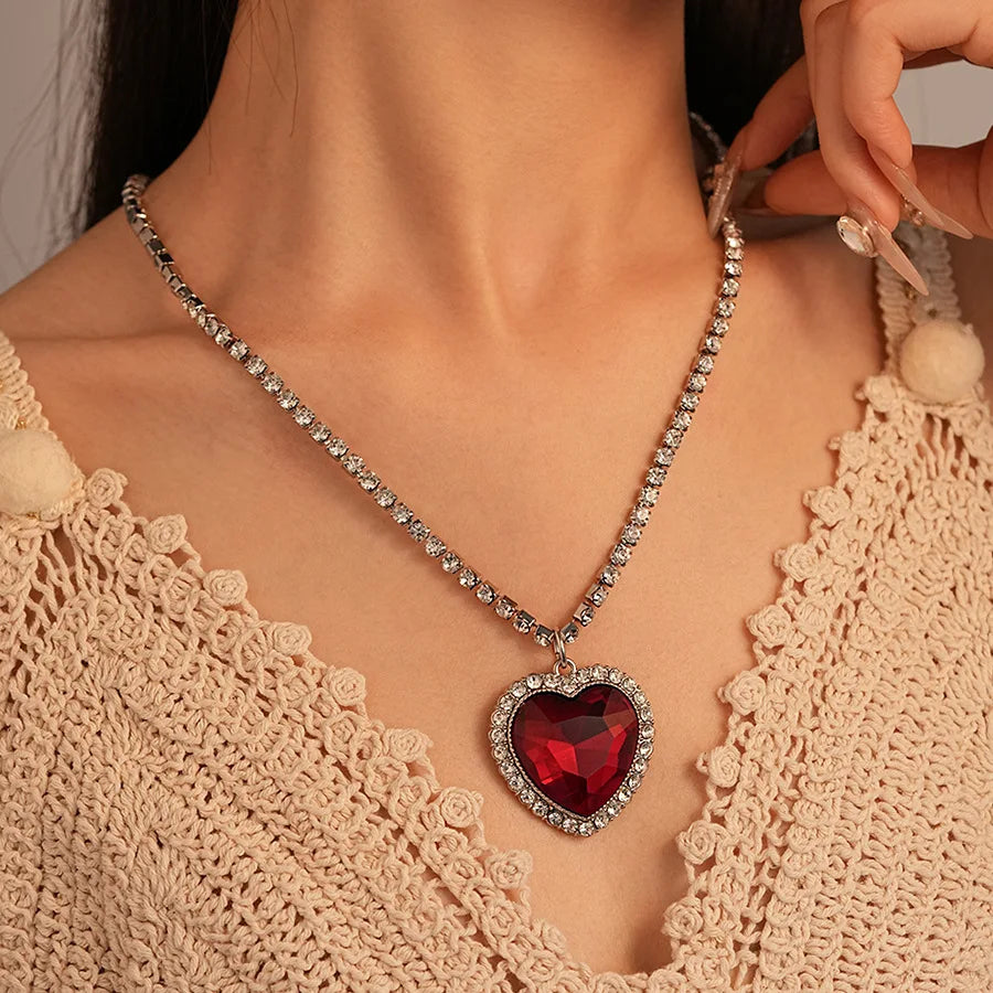 Heart of Ocean Necklace Big Blue Red Heart Pendant Necklace for Women Shiny Rhinestone Chain Necklace Party Wedding Jewelry