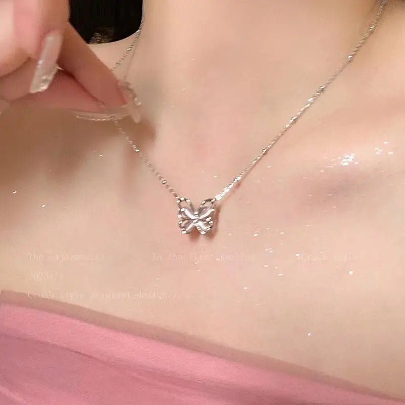 Valentines Gift Hollow Out Butterfly Pendant Necklace Women Korean Sweet Romantic Clavicle Choker Kpop Wedding Party Jewelry New