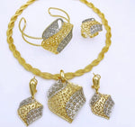  This complete jewelry set for women includes an elegant Italian design with 18K gold plating. The set consists of a necklace, earrings, bracelet, and pendant, making it perfect for parties and special occasions.