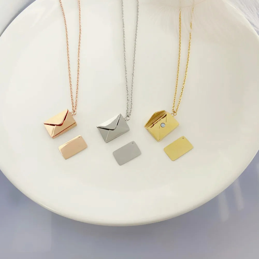 This personalized stainless steel pendant necklace is designed in the shape of a love letter envelope, making it a unique and meaningful gift for Valentine's Day or Mother's Day. Express your love and affection with this customized piece of jewelry that beautifully captures the essence of a heartfelt confession.