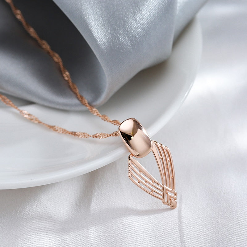 Elegant 585 Rose Gold Glossy Pendant Necklace