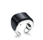 Experience the cutting-edge Smart ring that offers real-time monitoring of your physical well-being, keeping track of vital signs such as heart rate, blood pressure, and oxygen levels.
