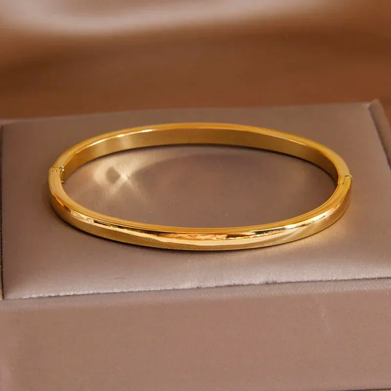 Classic Stainless Steel Simple Style Smooth Charm Bracelet for Women Bracelets Rust-proof Wrist Jewelry Gift Party