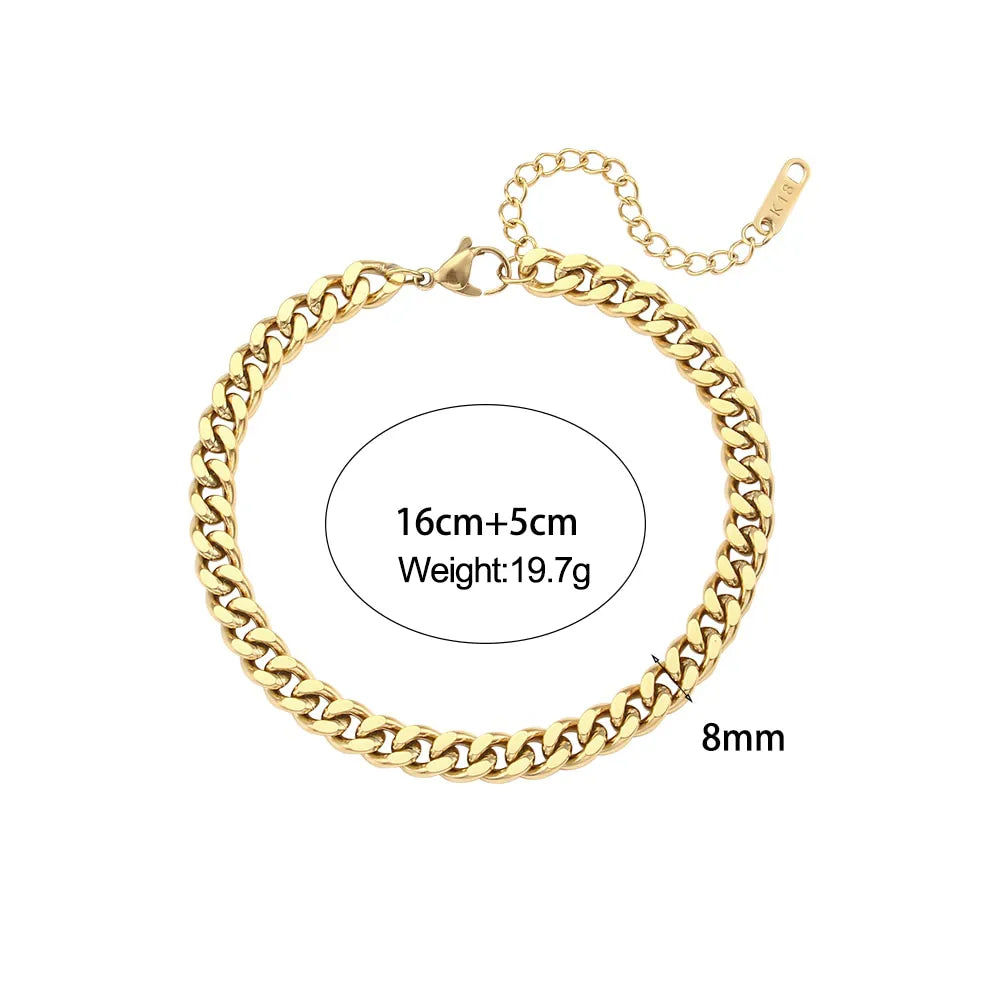 The perfect accessory for men with this minimalist gold bracelet. Crafted from high-quality stainless steel 316L and plated with 18k gold, this street-style Cuban chain bracelet is not only stylish but also durable. Suitable for both men and women, it adds a touch of elegance to any outfit.