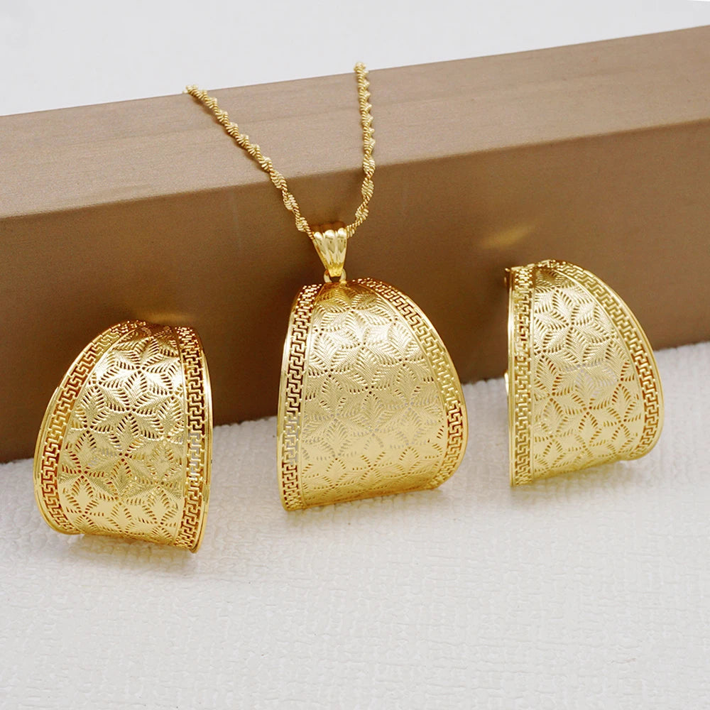 Fashion Dubai Jewelry Sets Gold Color Pendant Copper Classic Earrings Necklace For Women Daily Wear Party Anniversary Gifts