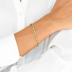  Discover timeless snake chain bracelets designed for women, featuring a trendy gold-plated stainless steel Cuban chain bracelet. Perfect for gifting to stylish women who appreciate quality jewelry.