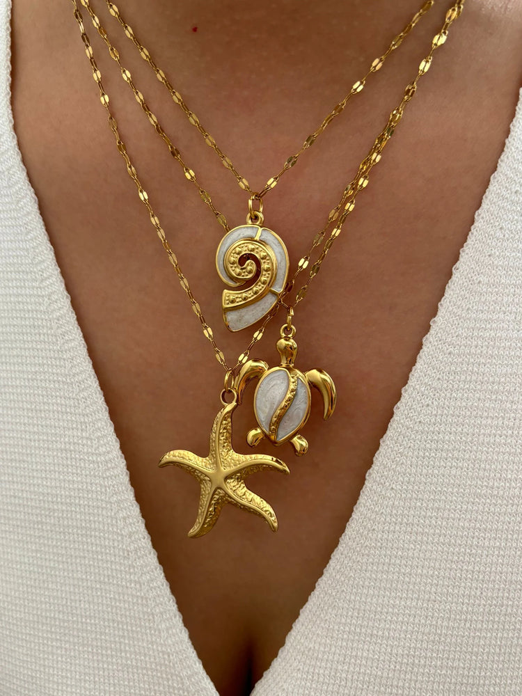 Peri'sbox Elegant Fashion White Enamel Turtle Conch 18K Gold Plated Big Starfish Pendant Necklace for Women Party Daily Jewelry