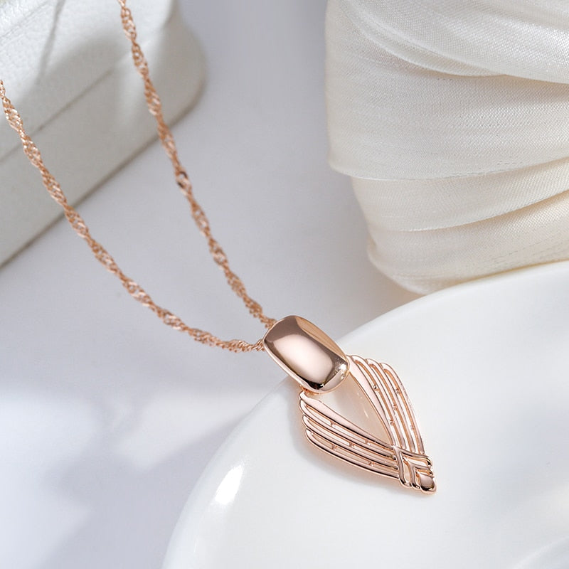 Elegant 585 Rose Gold Glossy Pendant Necklace