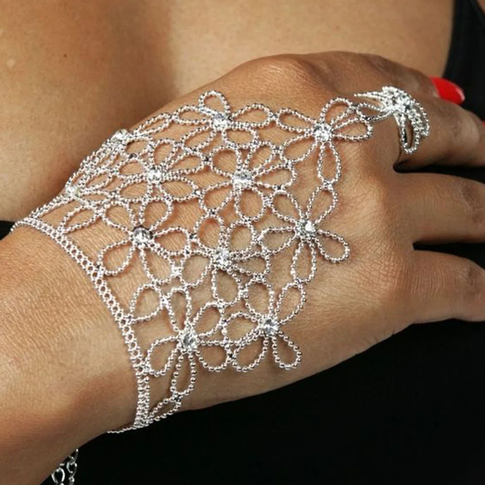 Luxury Flower Crystal Finger Chain Bracelets for Women Rhinestone Slave Chain Bangles Wedding Party Bride Hand Jewelry