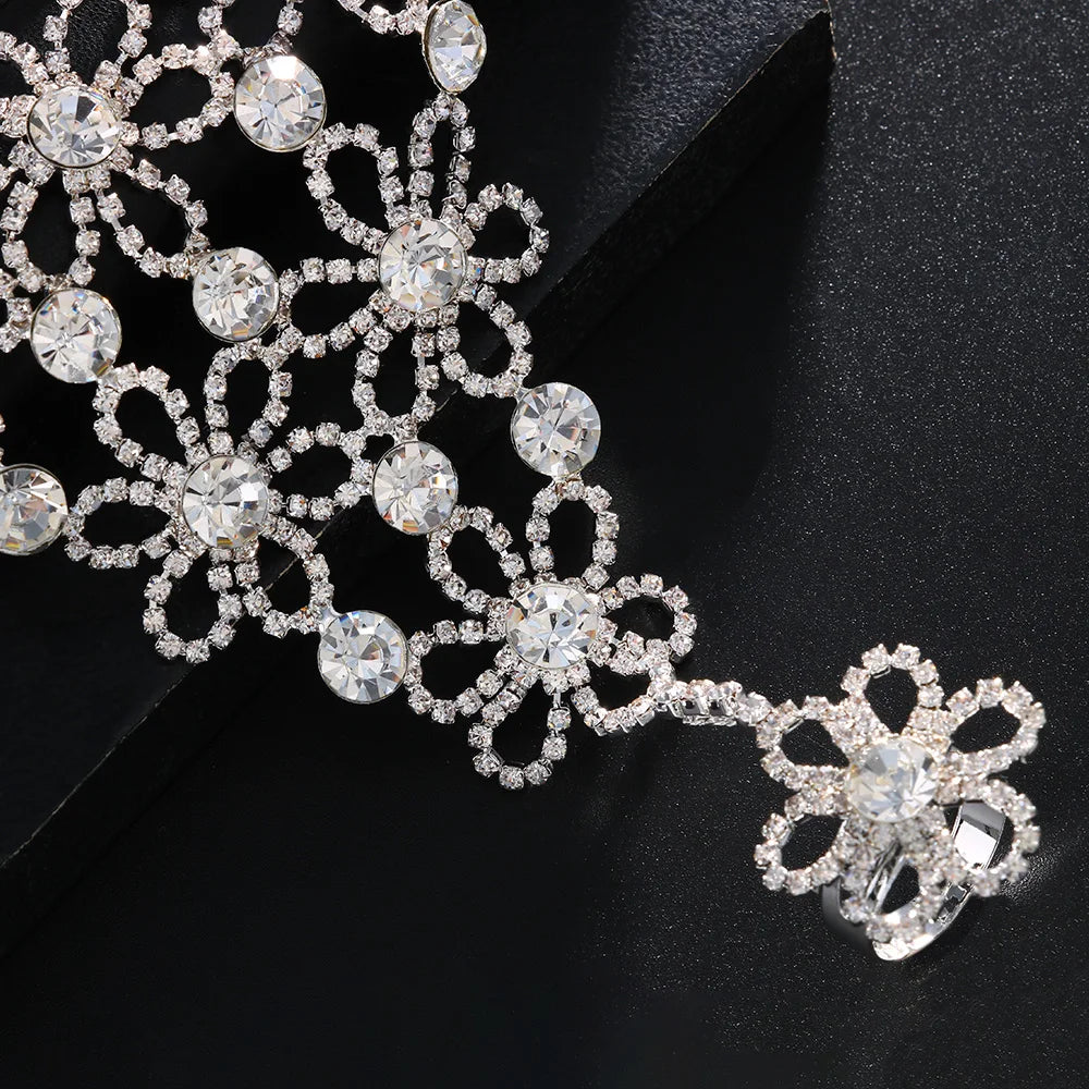 Luxury Flower Crystal Finger Chain Bracelets for Women Rhinestone Slave Chain Bangles Wedding Party Bride Hand Jewelry
