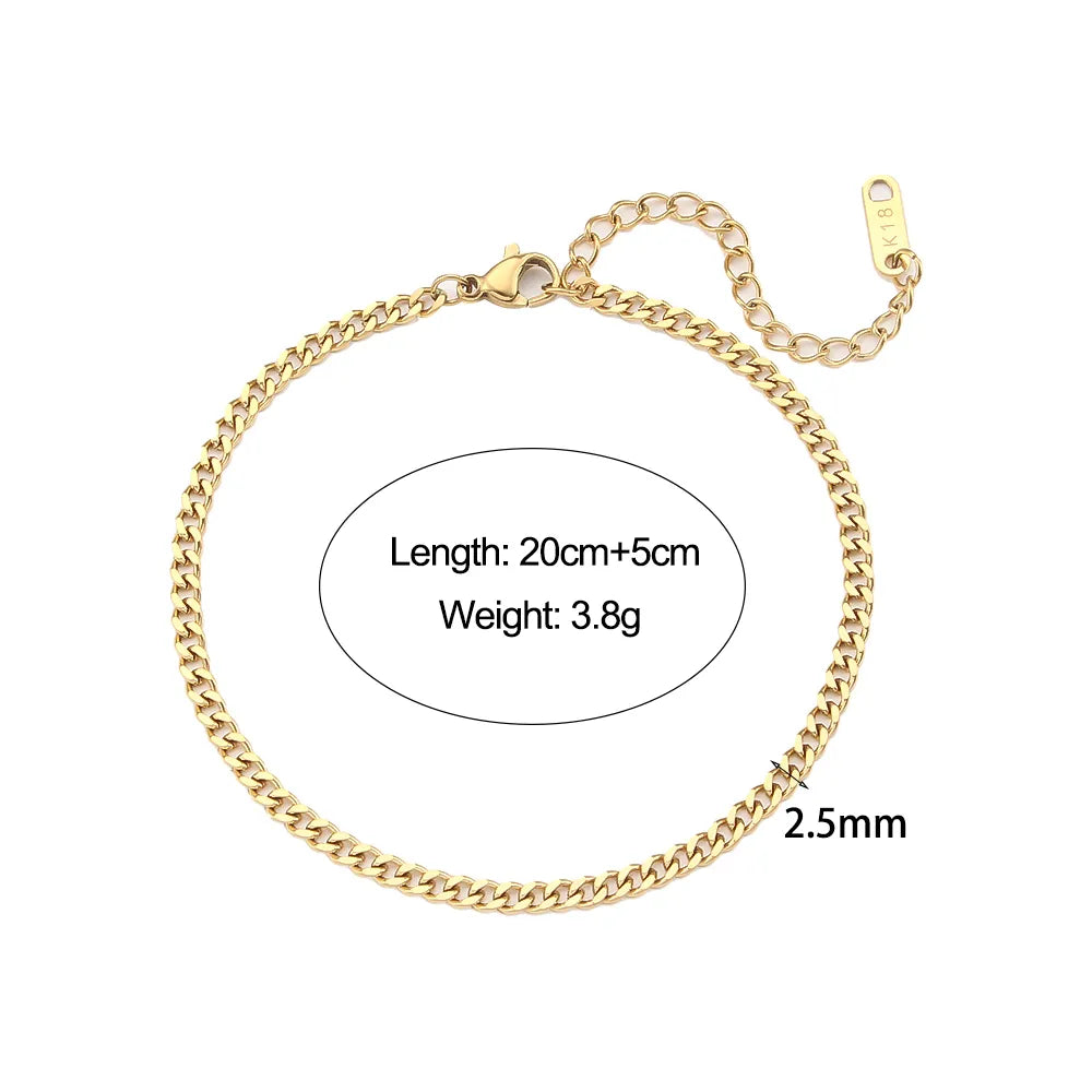The perfect accessory for men with this minimalist gold bracelet. Crafted from high-quality stainless steel 316L and plated with 18k gold, this street-style Cuban chain bracelet is not only stylish but also durable. Suitable for both men and women, it adds a touch of elegance to any outfit.