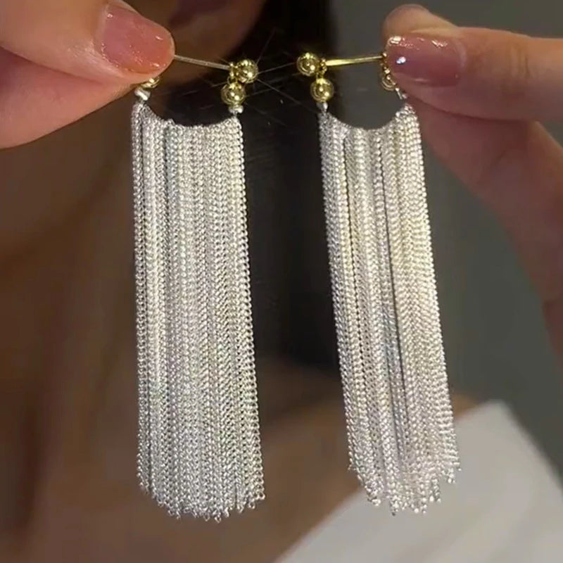 Unique Design Golden Circle Long Tassel Earrings for Women 2025 New Style Elegant Personality Exaggerated Ladies Wedding Jewelry