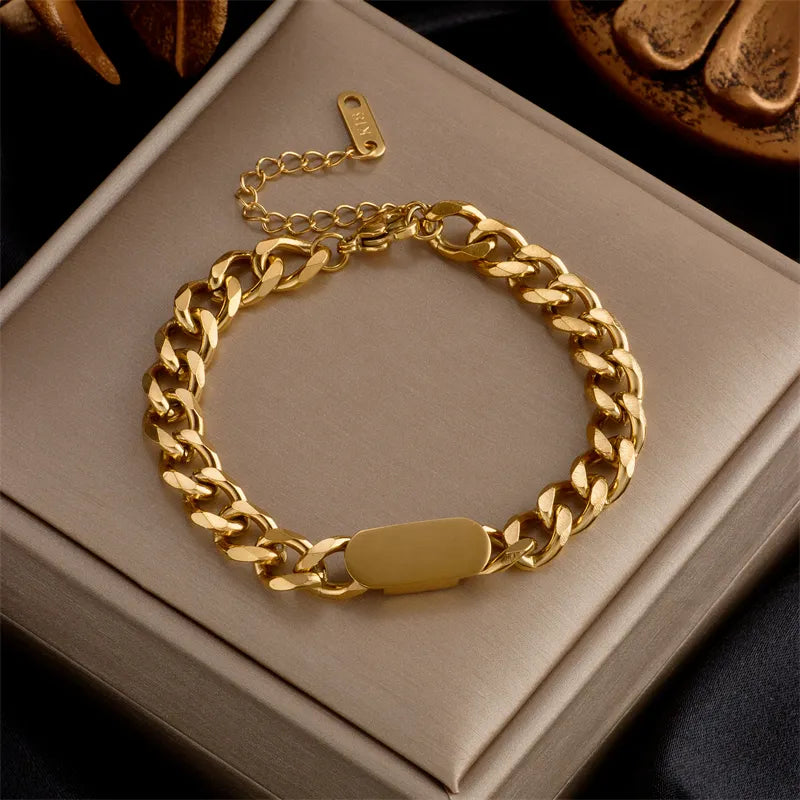  A stylish and elegant choice, this fashion link chain bangle bracelet is crafted from 316L stainless steel. The bracelet showcases a beautiful gold color, adding a touch of sophistication to any outfit. It makes for a thoughtful gift for girls who appreciate fine jewelry.