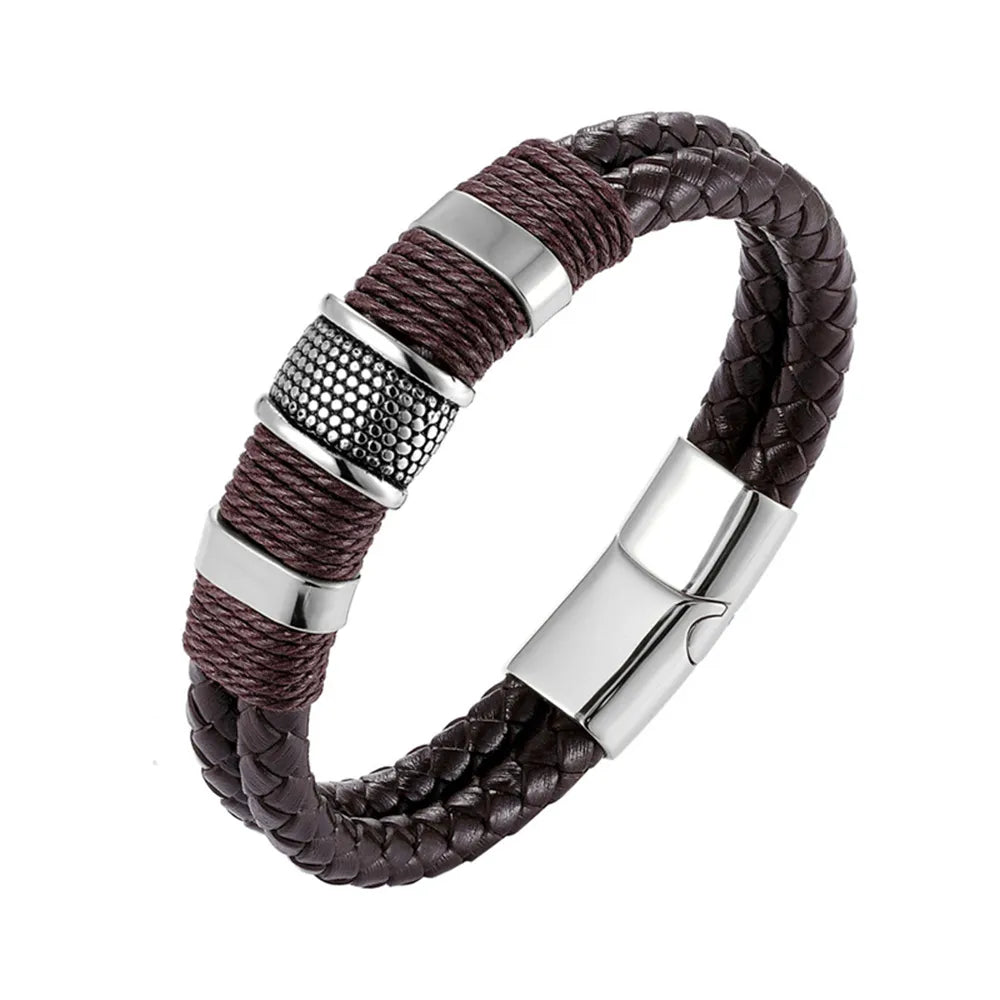 A range of exquisite luxury accessories with this high-quality men's fashion gift. Crafted from genuine black leather, these bracelets offer a unique combination of style and versatility. Perfect for those who appreciate a touch of wild handsomeness, these DIY bracelets make for a truly remarkable gift.