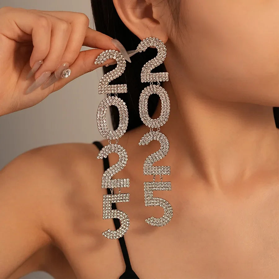 Women's Fashion Number 2025 Earrings Sparkling Rhinestone Drop Earrings Happy New Year Earrings for Party Banquet Ear Jewelry