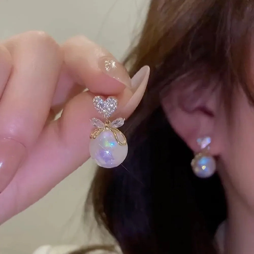 2025 New Inlaid Rhinestone Pearl Stud Earrings Women Personality Fashion Unique Design Earrings Wedding Jewelry Birthday Gift