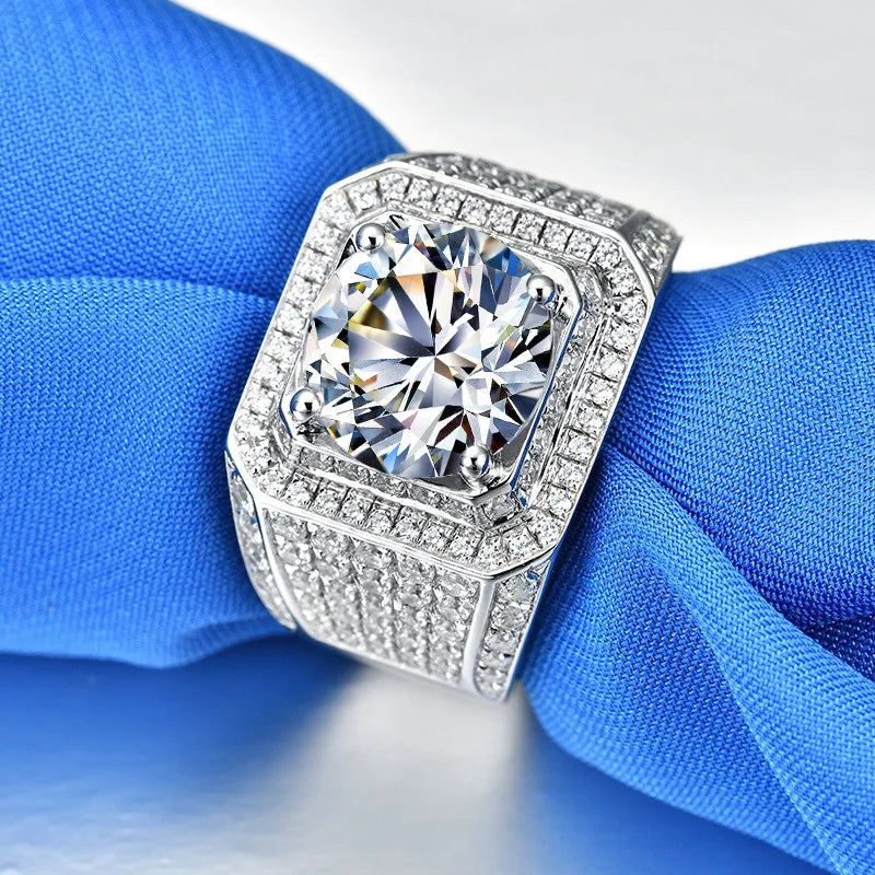 PT950 Platinum Four - Prong Men's Ring Inlaid with 5 - Carat High - Carbon Diamond - Fashionably Simple and Striking