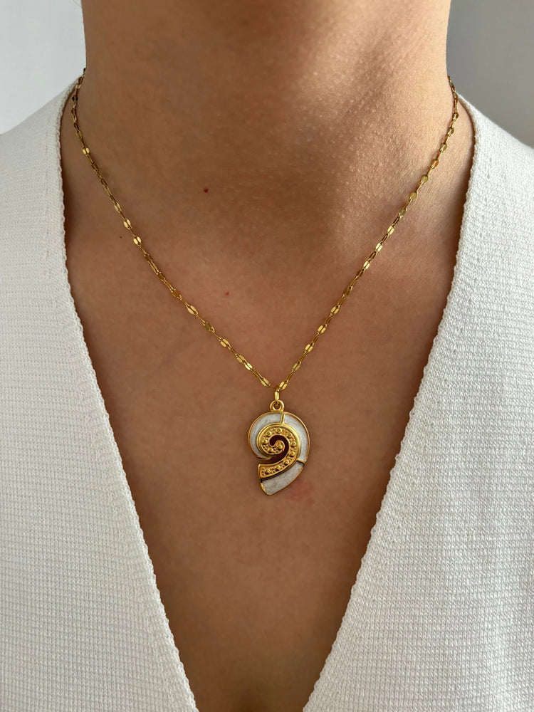 Peri'sbox Elegant Fashion White Enamel Turtle Conch 18K Gold Plated Big Starfish Pendant Necklace for Women Party Daily Jewelry