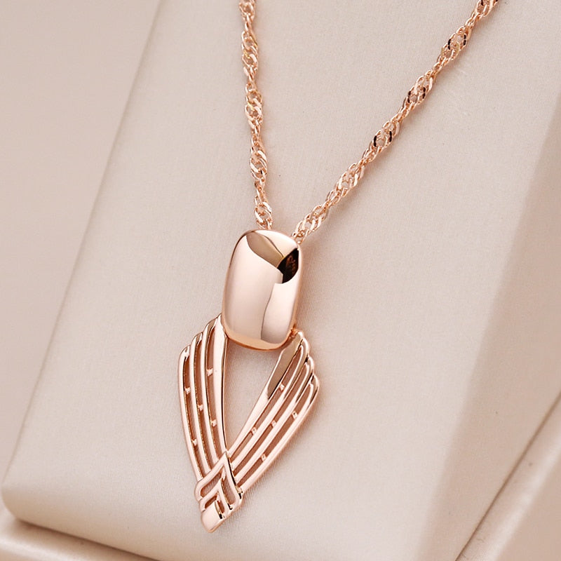 Elegant 585 Rose Gold Glossy Pendant Necklace